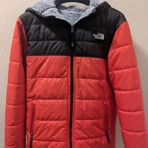 North Face winter jacket.... reversible!! Like NEW!!